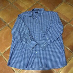 Tommy Hilfiger Men’s button down shirt